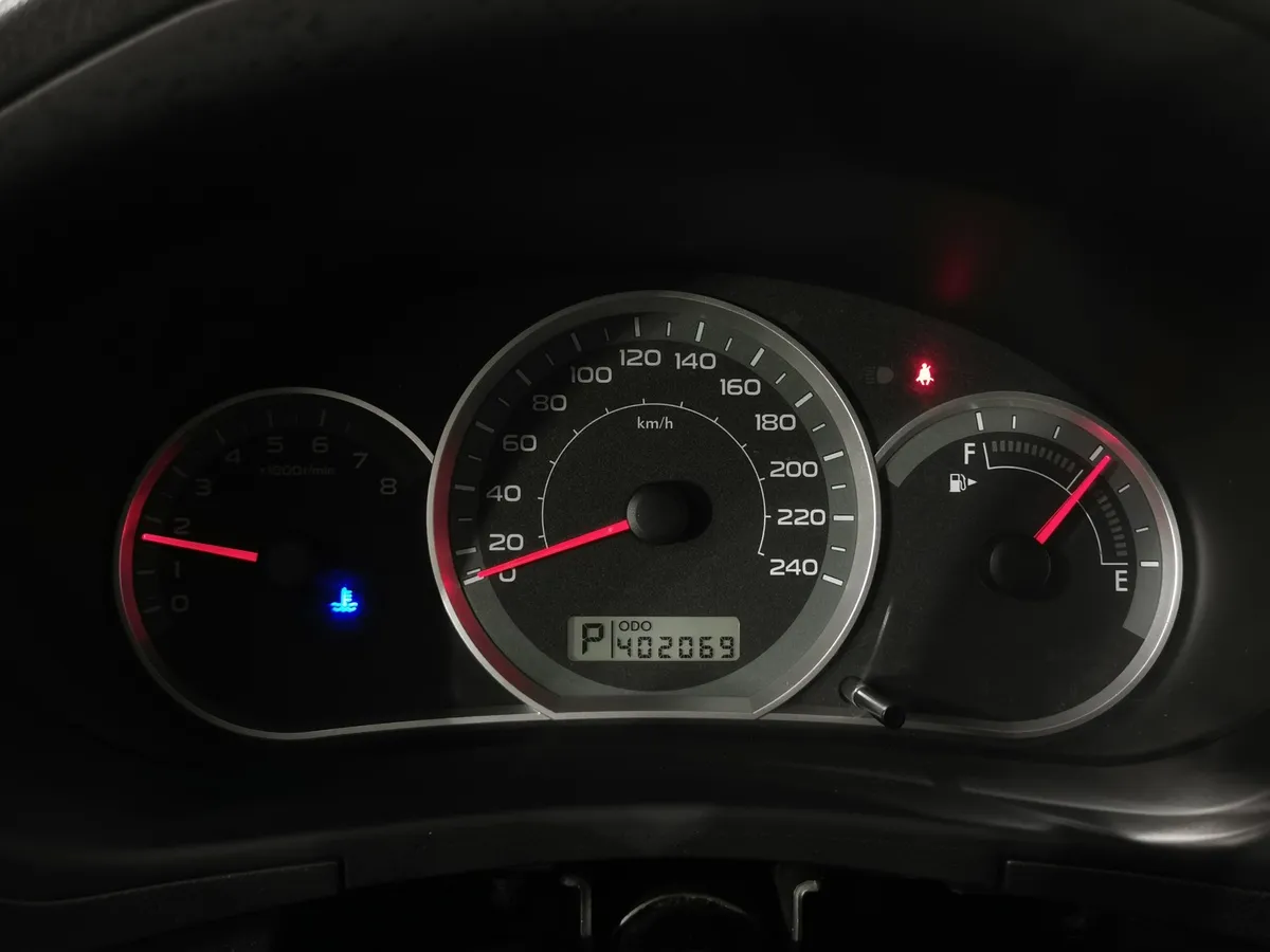 Subaru Impreza 2.0 AT AWD (150 л.с.) Серый в АВИЛОН. Слайд №17