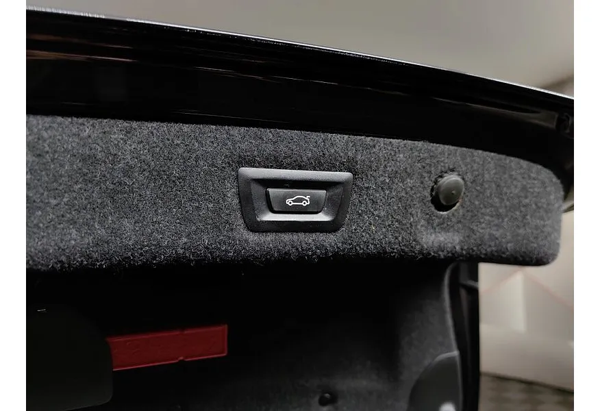 BMW 5 серия 520i Steptronic (184 л.с.) Base (Локальная сборка) Черный в АВИЛОН. Слайд №16