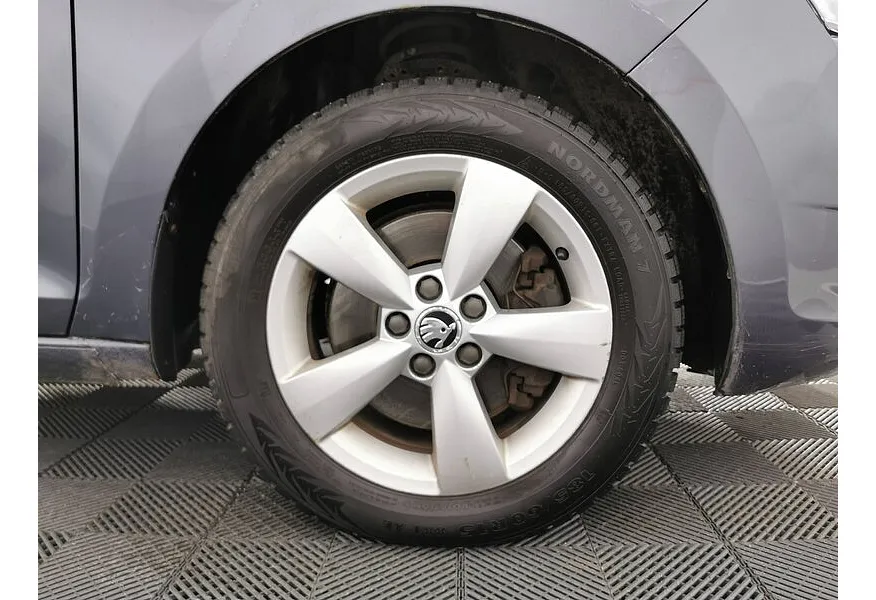 Skoda Rapid 1.4 TSI DSG (125 л.с.) Active Серый в АВИЛОН. Слайд №9