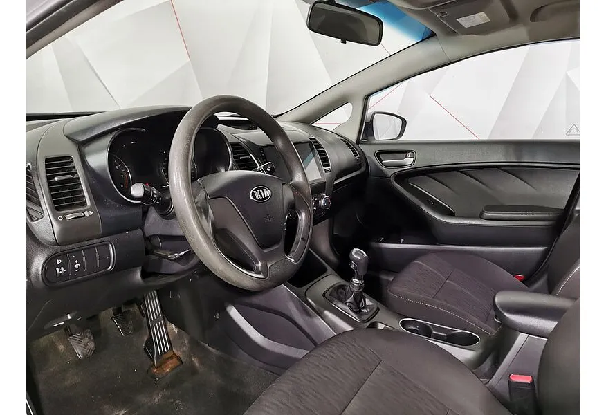 Kia Cerato 1.6 MT (130 л.с.) Comfort (D460) Серебристый в АВИЛОН. Слайд №19