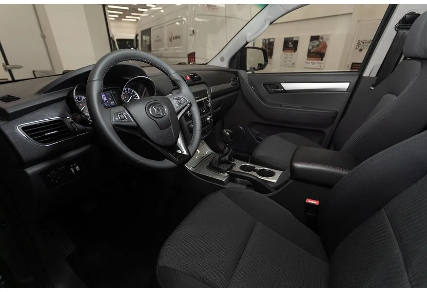 Sollers ST6 2.0G 6MT AWD (176 л.с.) Коричневый в АВИЛОН. Слайд №2