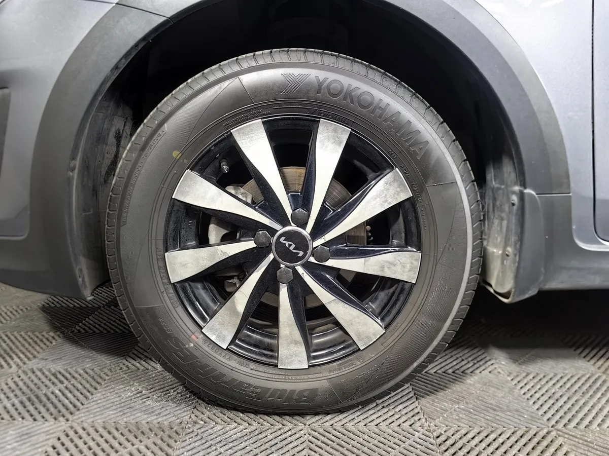 Kia Rio X-Line 1.6 AT (123 л.с.) Comfort Серый в АВИЛОН. Слайд №9