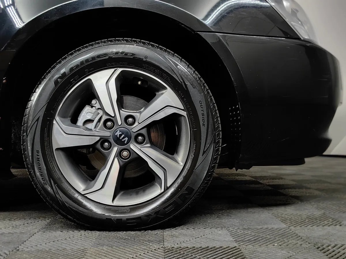 Kia Magentis 2.0 CRDi MT (138 л.с.) Черный в АВИЛОН. Слайд №9