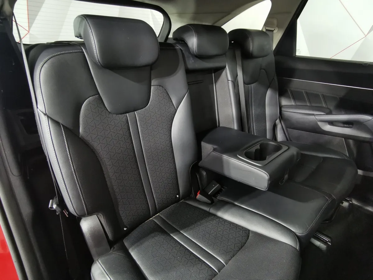 Kia Sorento 2.2 CRDi 4WD DCT (199 л.с.) Luxe Красный в АВИЛОН. Слайд №16
