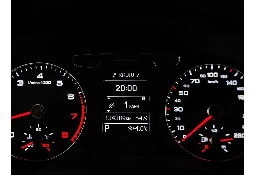 Audi Q3 2.0 TFSI S tronic quattro (180 л.с.) Sport Серый в АВИЛОН. Слайд №18