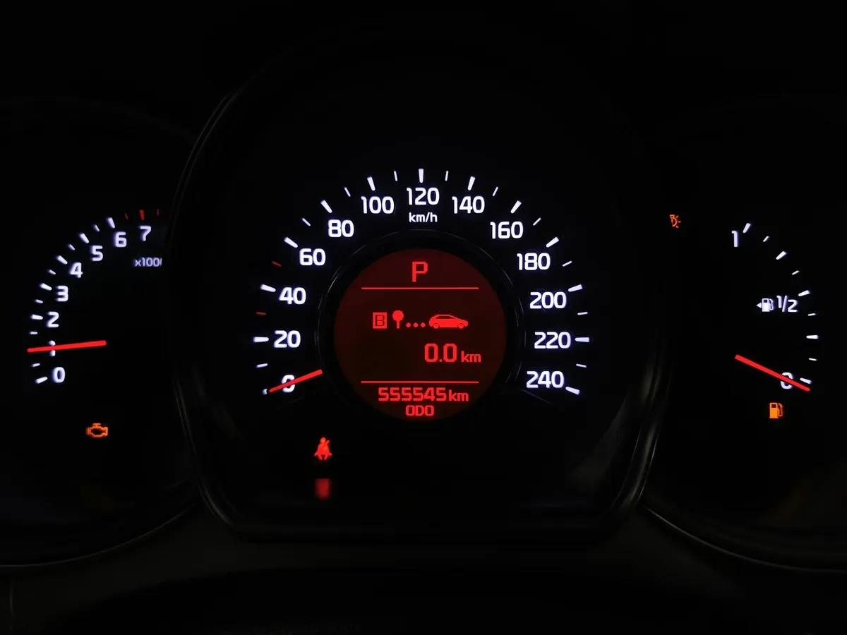 Kia Ceed 1.6 AT (130 л.с.) Classic Белый в АВИЛОН. Слайд №16
