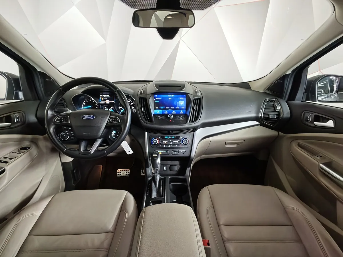Ford Escape 1.5 EcoBoost AT (182 л.с.) Серый в АВИЛОН. Слайд №14