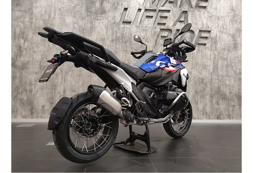 BMW Motorrad R 1300 GS R 1300 GS 1300 см³ (145) 1300 Синий в АВИЛОН. Слайд №5