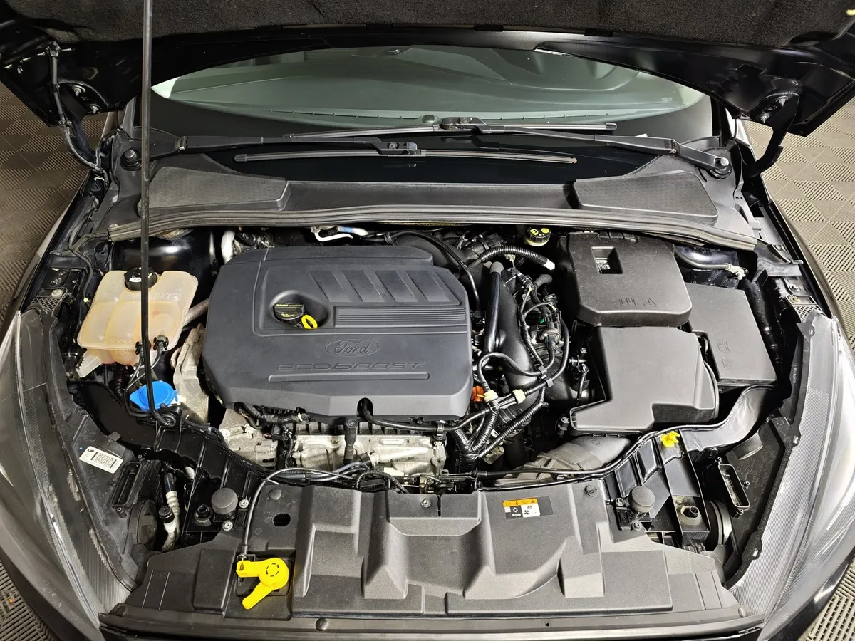 Ford Focus 1.5 EcoBoost AT (150 л.с.) Titanium Черный в АВИЛОН. Слайд №11