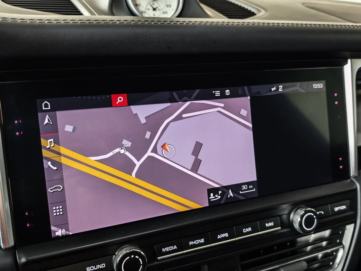 Porsche Macan S Diesel 3.0 PDK AWD (245 л.с.) Черный в АВИЛОН. Слайд №22