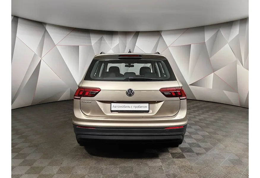 Volkswagen Tiguan 1.4 TSI BlueMotion DSG (150 л.с.) Comfortline Бежевый в АВИЛОН. Слайд №8