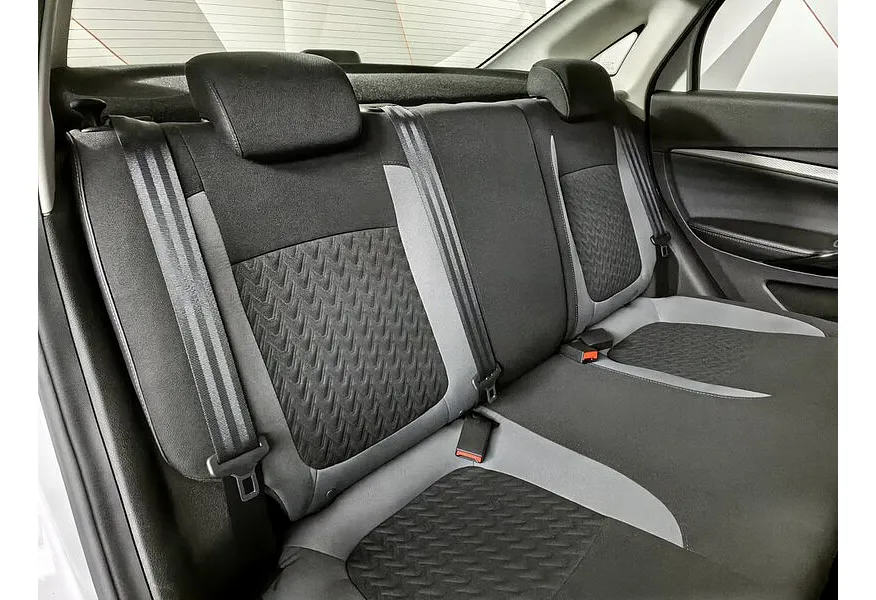 ВАЗ (Lada) Vesta 1.6 MT (106 л.с.) Белый в АВИЛОН. Слайд №17