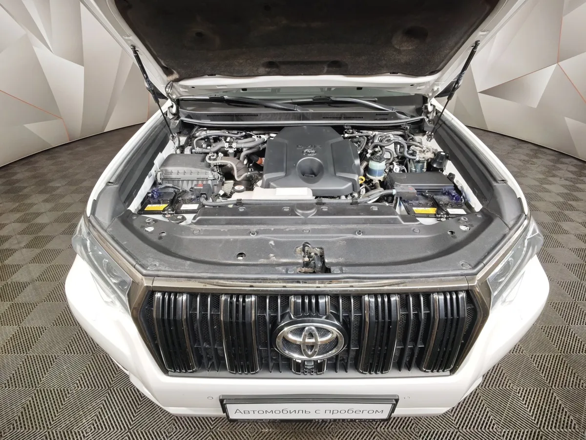Toyota Land Cruiser Prado 2.8D AT AWD (200 л.с.) Black Vision Белый в АВИЛОН. Слайд №11