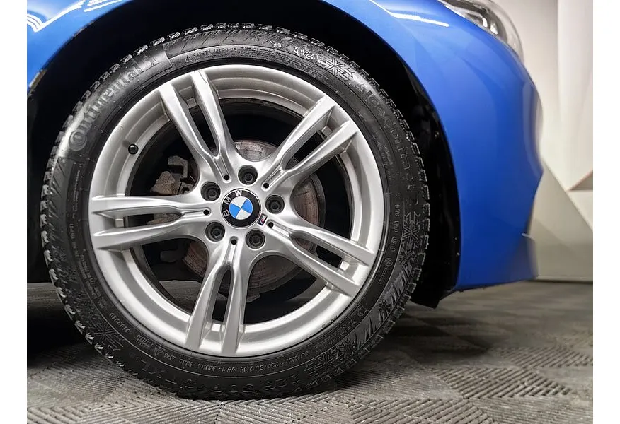 BMW 3 серия 320i xDrive AT (184 л.с.) M Sport Синий в АВИЛОН. Слайд №7