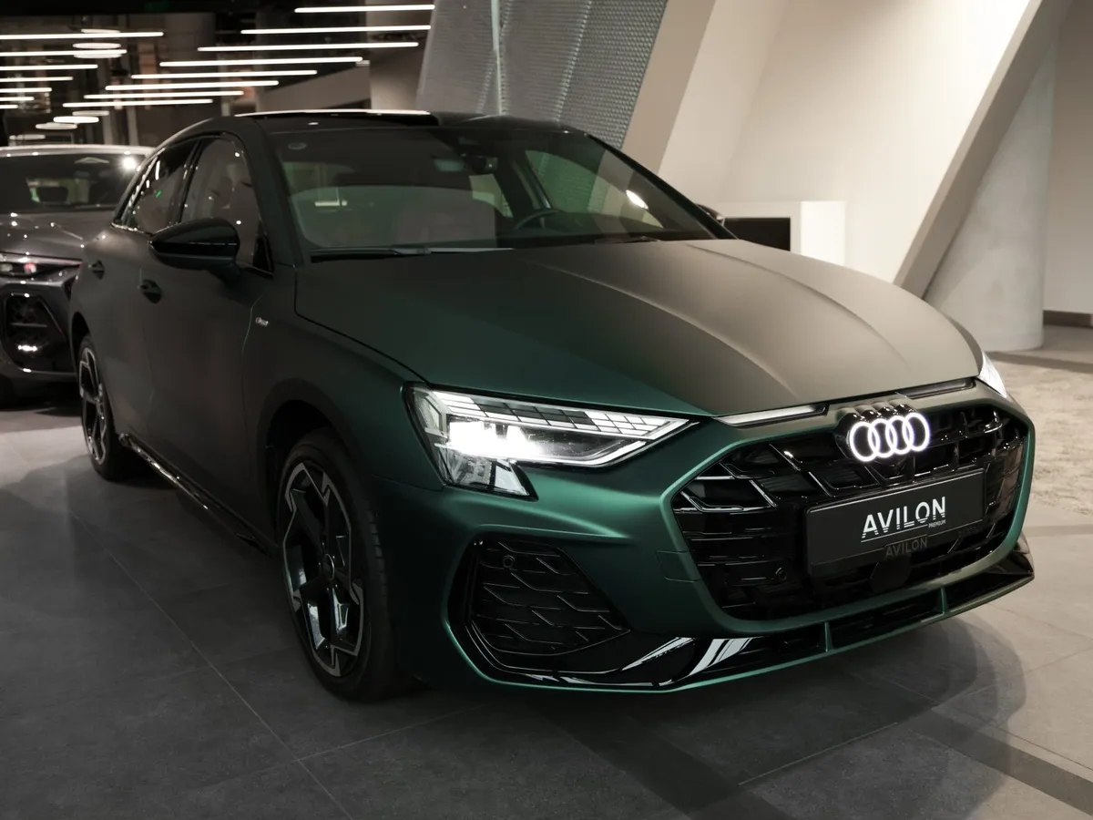 Audi A3 1.5 TFSI AMT (160 л.с.) Серый в АВИЛОН. Слайд №2