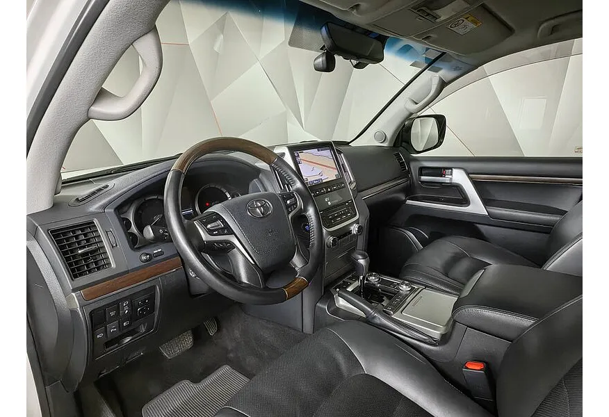 АВИЛОН - Toyota Land Cruiser 4.6 AT 4WD (5 мест) (309 л.с.) Белый - slide 13