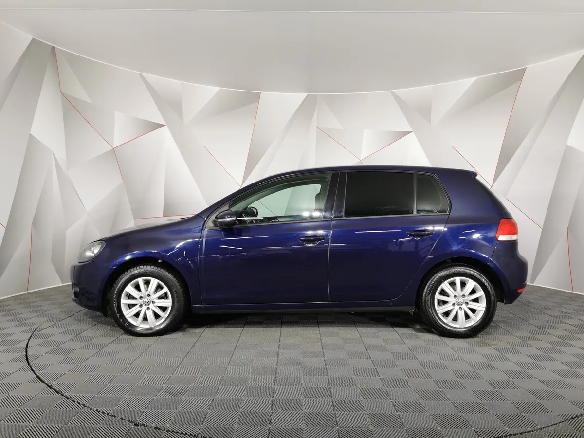 Volkswagen Golf 1.6 DSG (102 л.с.) Trendline Синий в АВИЛОН. Слайд №5 Volkswagen Golf 1.6 DSG (102 л.с.) Trendline Синий в АВИЛОН. Слайд №5