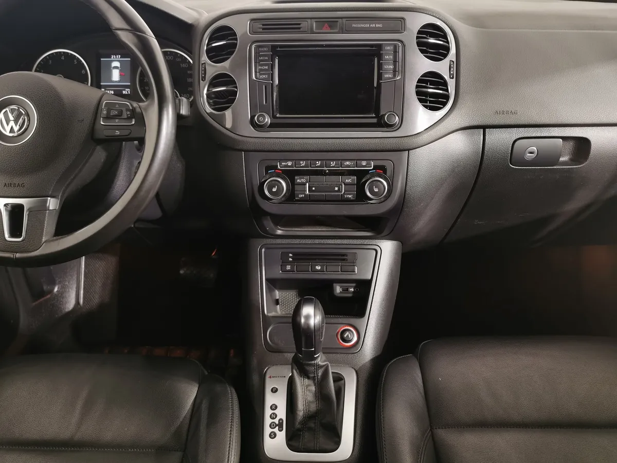 Volkswagen Tiguan 2.0 TSI 4Motion AT (170 л.с.) Sport&Style Красный в АВИЛОН. Слайд №13