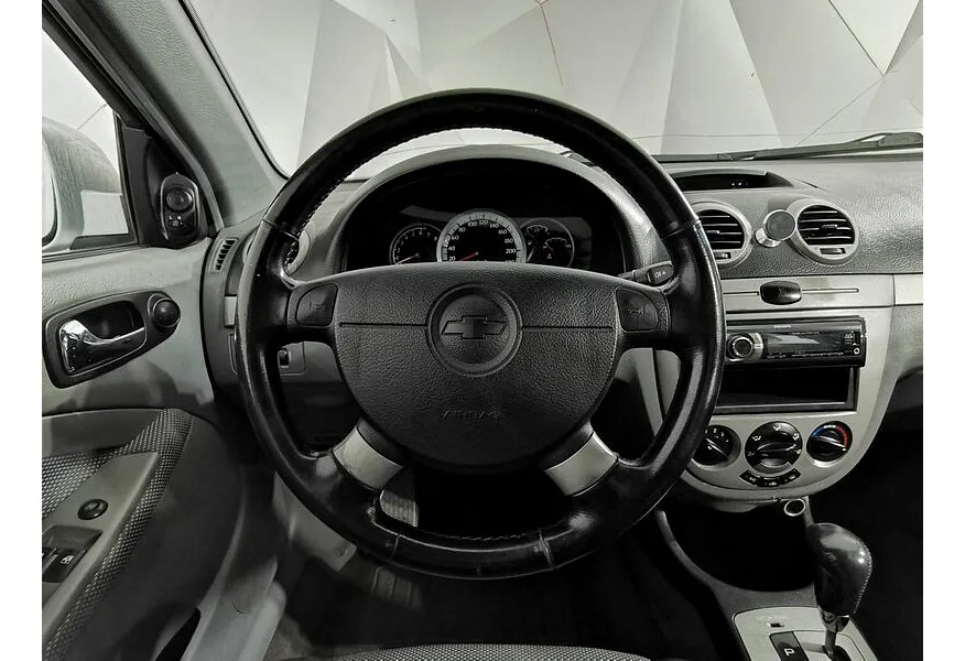 Chevrolet Lacetti 1.6 MT (109 л.с.) Platinum Серебристый в АВИЛОН. Слайд №20