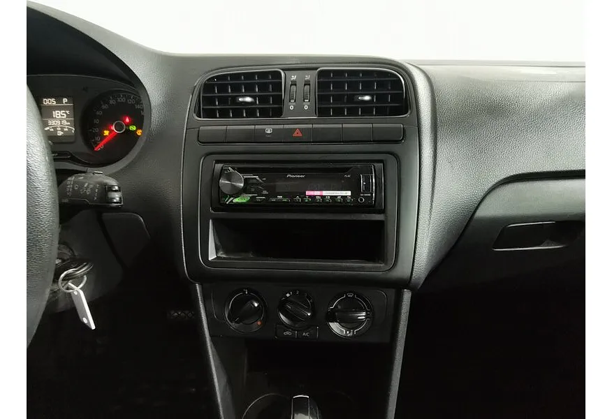 АВИЛОН - Volkswagen Polo 1.6 MPI AT (110 л.с.) Drive Желтый - slide 14