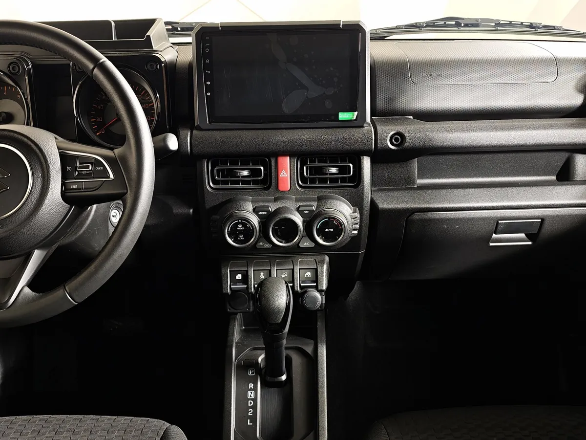 Suzuki Jimny 1.5 AT AWD (102 л.с.) GLX Серый в АВИЛОН. Слайд №15
