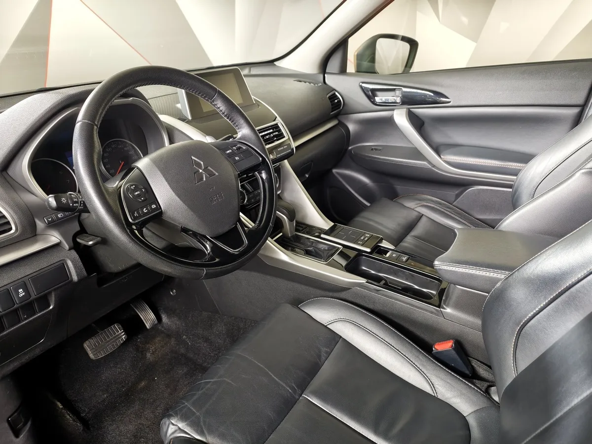 Mitsubishi Eclipse Cross 2.0 CVT (150 л.с.) Instyle Коричневый в АВИЛОН. Слайд №19