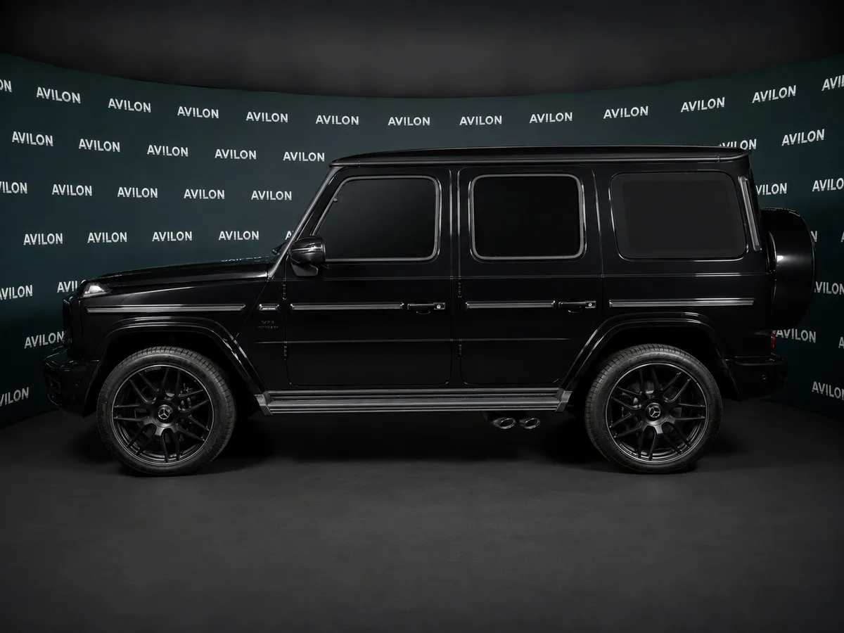 Mercedes-Benz G-Класс G 63 AMG Speedshift 4Matic (585 л.с.) Черный в АВИЛОН. Слайд №3