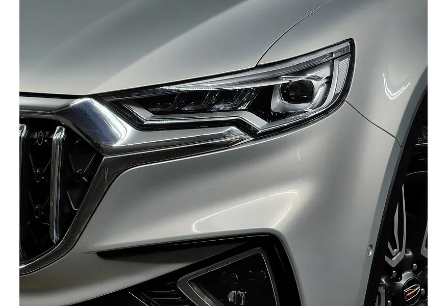 Hongqi HS5 2.0 AT 4WD (224 л.с.) Deluxe Желтый в АВИЛОН. Слайд №10