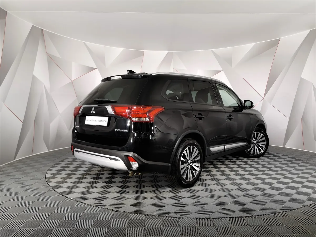 Mitsubishi Outlander 2.0 MIVEC CVT 2WD (146 л.с.) Invite Черный в АВИЛОН. Слайд №2