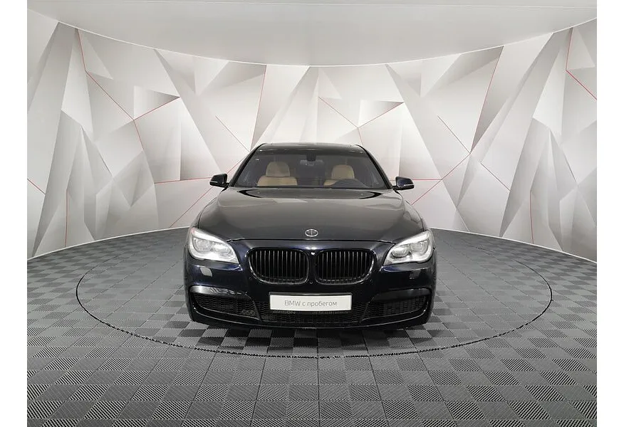 АВИЛОН - BMW 7 серия 740i AT (320 л.с.) Черный - slide 0