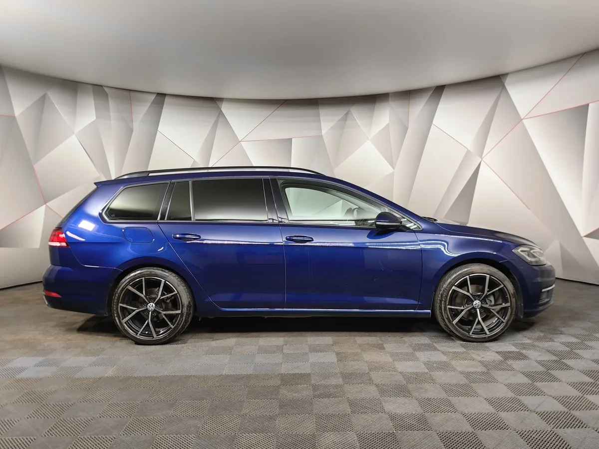 Volkswagen Golf E AT (115 л.с.) Синий в АВИЛОН. Слайд №6