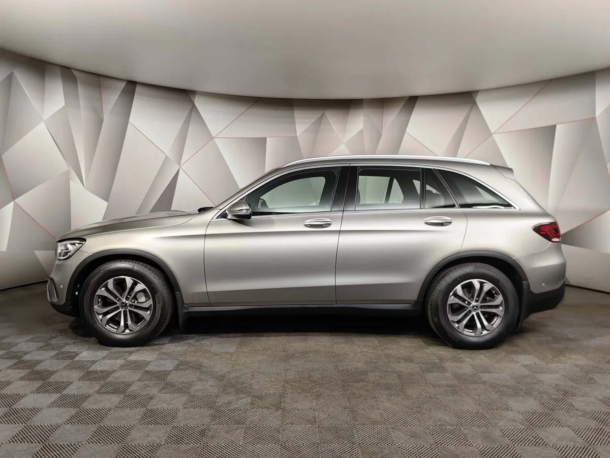 Mercedes-Benz GLC 220 d 9G-TRONIC 4MATIC (194 л.с.) Premium Серебристый в АВИЛОН. Слайд №4