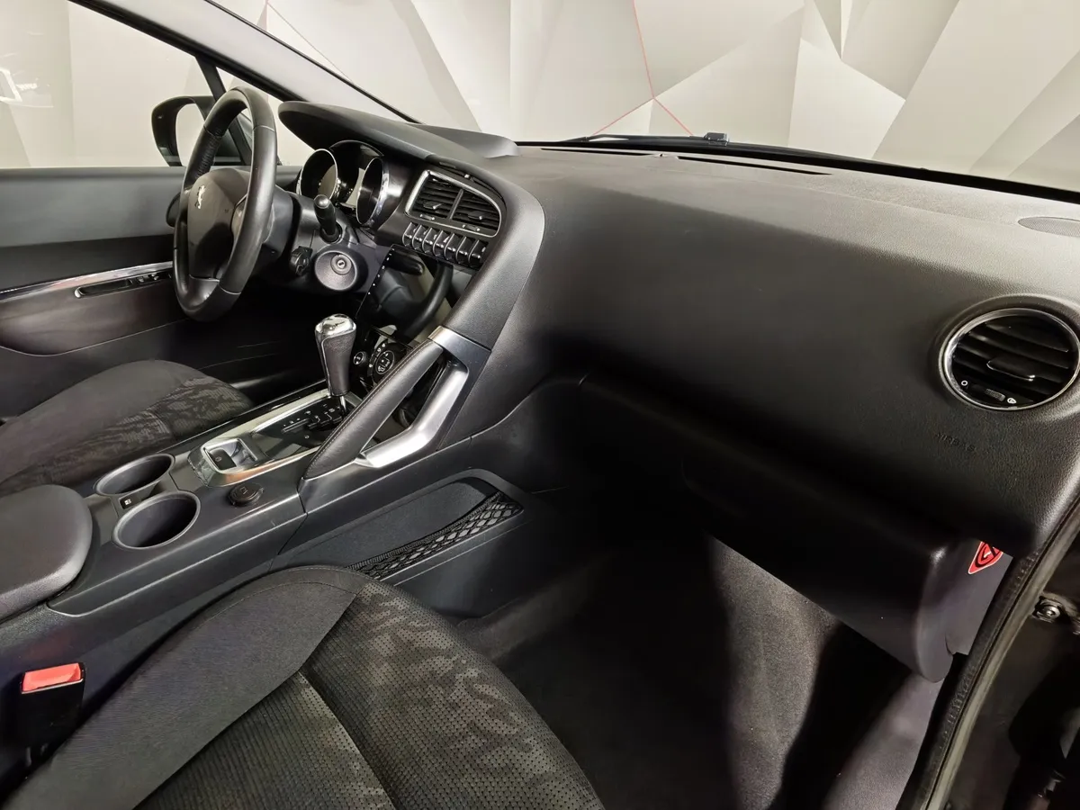 Peugeot 3008 1.6 THP AT (150 л.с.) Черный в АВИЛОН. Слайд №12