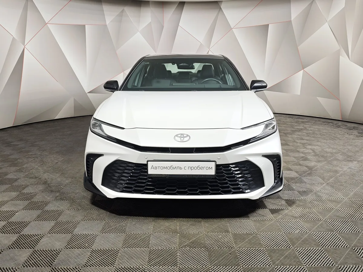 Toyota Camry 2.0 AT (173 л.с.) Sport Белый в АВИЛОН. Слайд №7