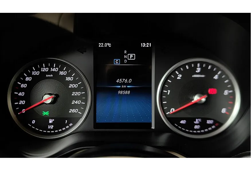 Mercedes-Benz GLC 300 d 9G-TRONIC 4MATIC (245 л.с.) Sport (Локальная сборка) Серебристый в АВИЛОН. Слайд №18