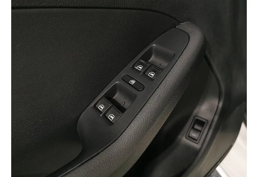 АВИЛОН - Volkswagen Jetta 1.6 MT (85 л.с.) Trendline Белый - slide 18