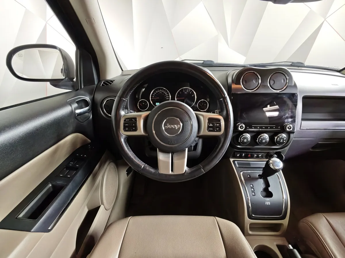 Jeep Compass 2.4 4x4 AT (150 л.с.) Limited Зеленый в АВИЛОН. Слайд №19