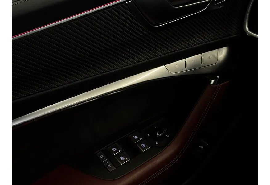 Audi S6 3.0 TFSI quattro Tiptronic (450 л.с.) Черный в АВИЛОН. Слайд №17