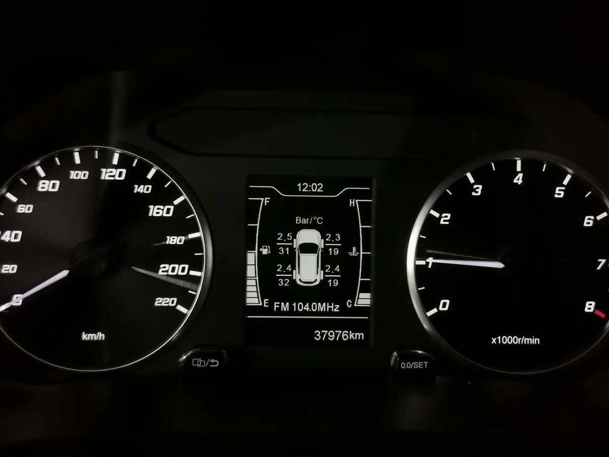 Chery Tiggo 4 Pro 1.5 MT (113 л.с.) Action Серый в АВИЛОН. Слайд №17
