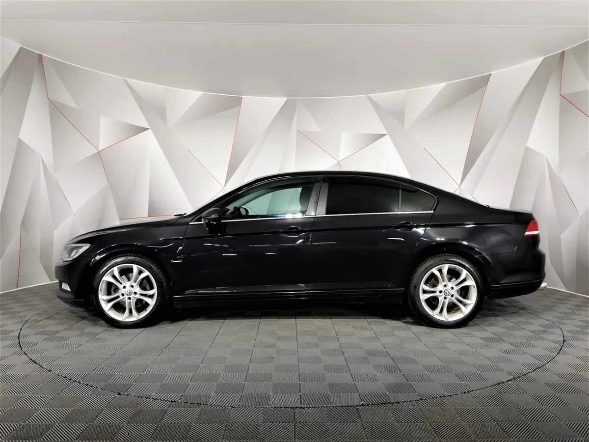 Volkswagen Passat 1.8 TSI BlueMotion DSG (180 л.с.) Comfortline Черный в АВИЛОН. Слайд №5