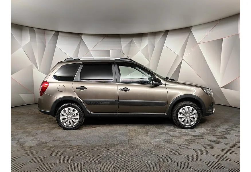 ВАЗ (Lada) Granta 1.6 MT (106 л.с.) Коричневый в АВИЛОН. Слайд №6