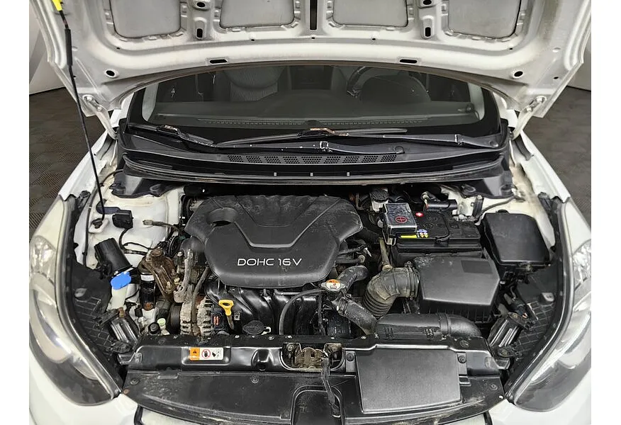 Hyundai Elantra 1.6 MT (132 л.с.) Comfort Белый в АВИЛОН. Слайд №11