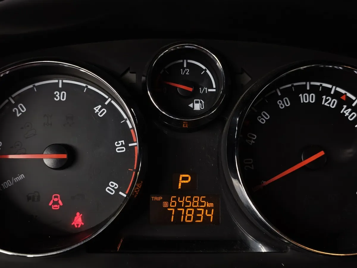 Opel Antara 2.2 CDTi AT AWD (184 л.с.) Черный в АВИЛОН. Слайд №17