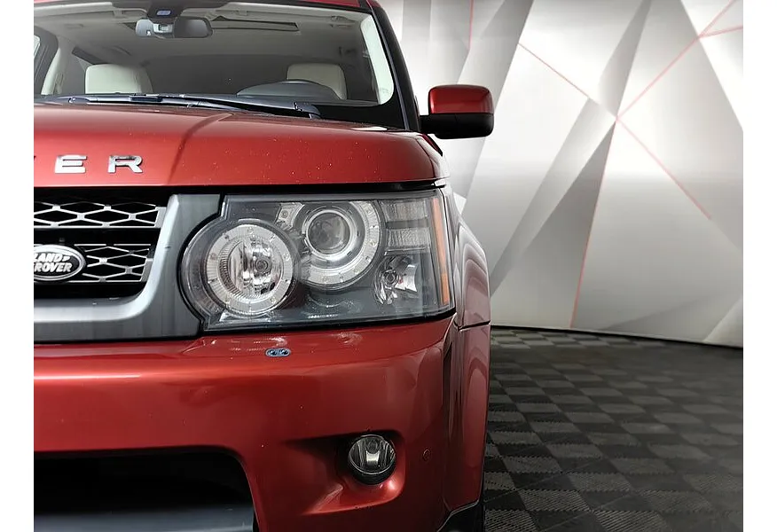 Land Rover Range Rover Sport 3.0 TD AT (245 л.с.) Красный в АВИЛОН. Слайд №10