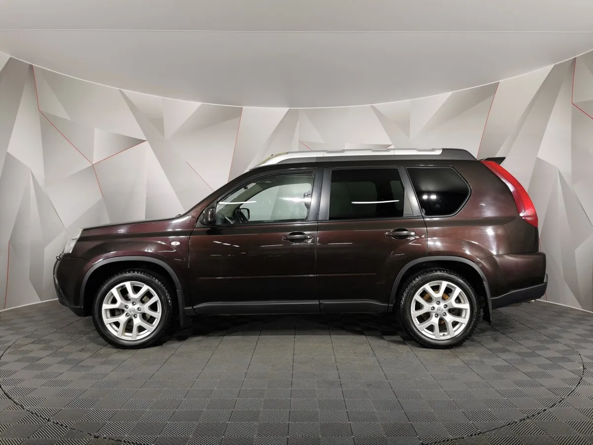Nissan X-Trail 2.0 CVT AWD (141 л.с.) Красный в АВИЛОН. Слайд №5