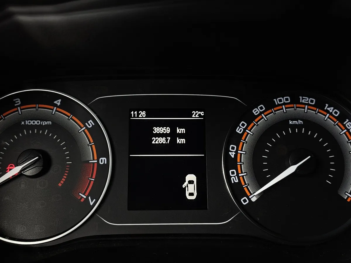 ВАЗ (Lada) Vesta 1.8 MT (122 л.с.) Белый в АВИЛОН. Слайд №17
