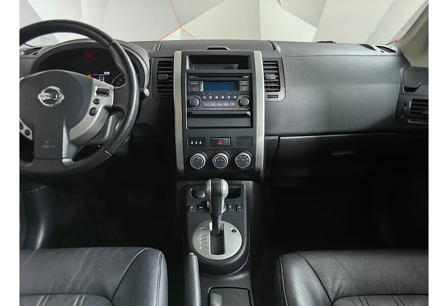 Nissan X-Trail 2.0 CVT AWD (141 л.с.) Белый в АВИЛОН. Слайд №15