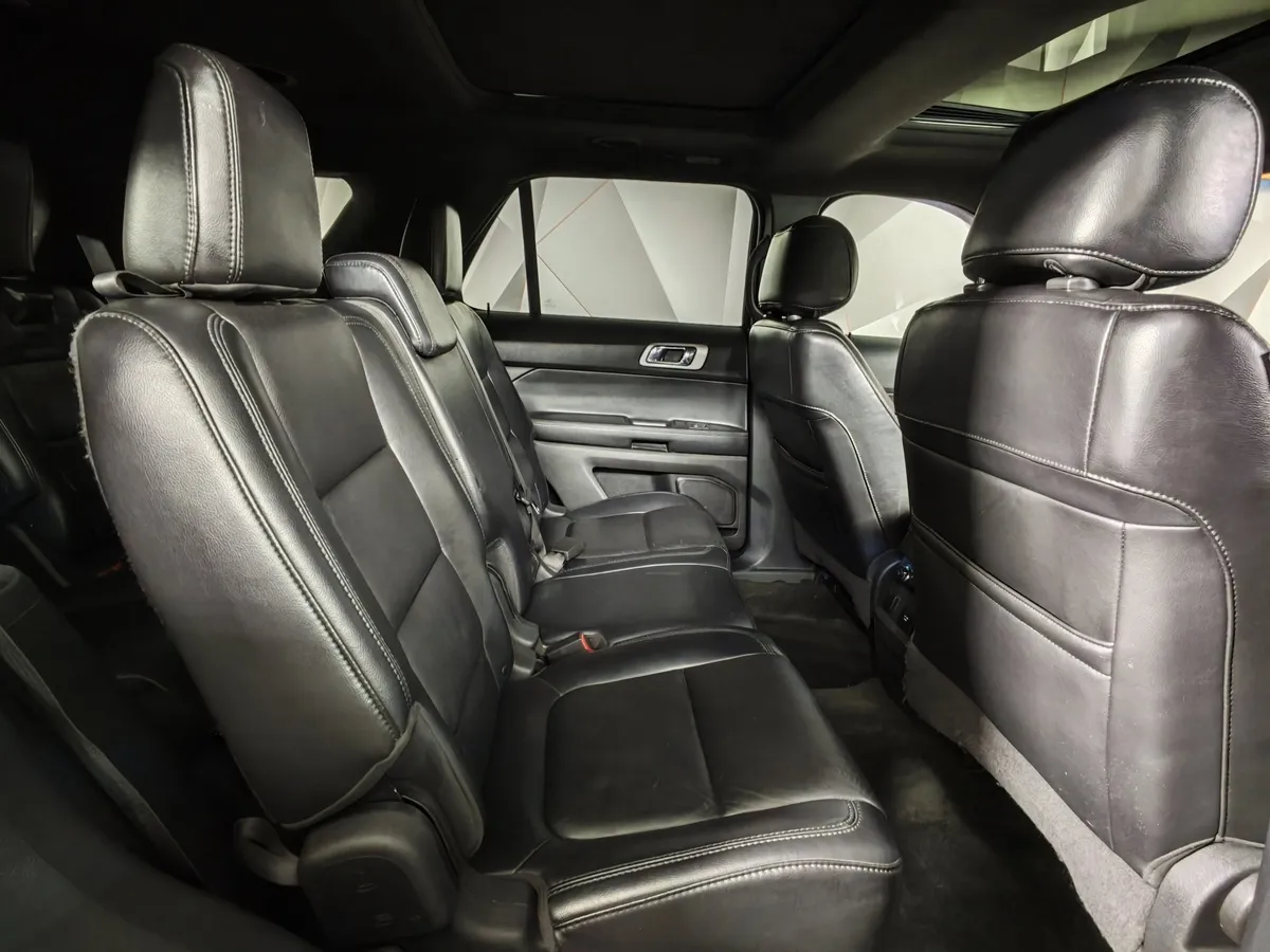 Ford Explorer 3.5 SelectShift 4WD (294 л.с.) Черный в АВИЛОН. Слайд №13