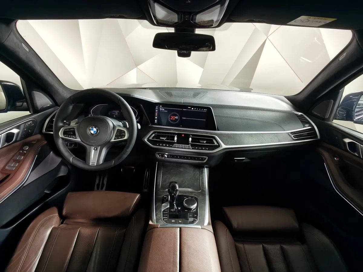 BMW X7 xDrive40i Steptronic (340 л.с.) Базовая (Локальная сборка) Черный в АВИЛОН. Слайд №11