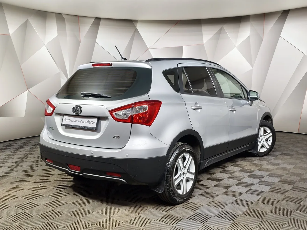 Suzuki SX4 1.6 CVT 4WD (117 л.с.) Серебристый в АВИЛОН. Слайд №2